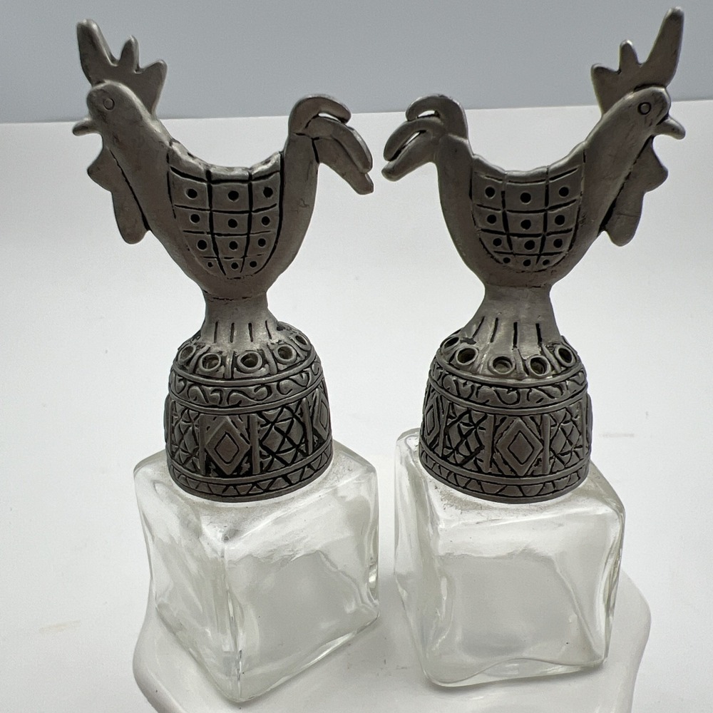 Pewter Clear Glass Rooster Salt and Pepper Shakers - Picture 2 of 7
